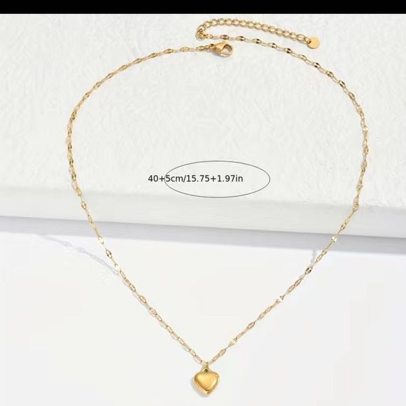 🧡 Delicate Gold Dainty Heart Necklace🧡 - Picture 13 of 16